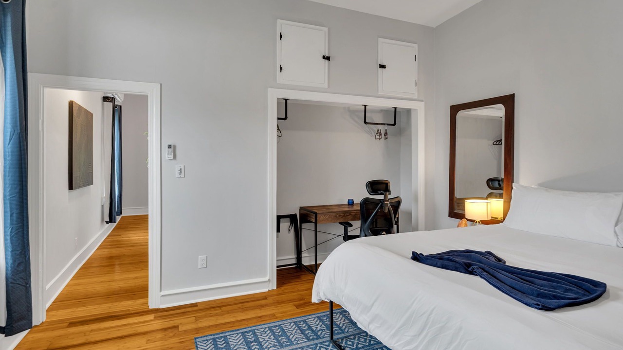 Photo of Bedroom in Lower Garden District