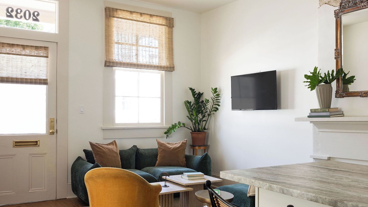 Photo of Livingroom in Lower Garden District