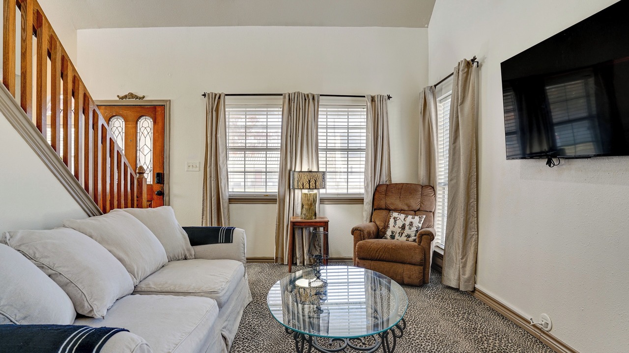 Photo of Bedroom in Handley