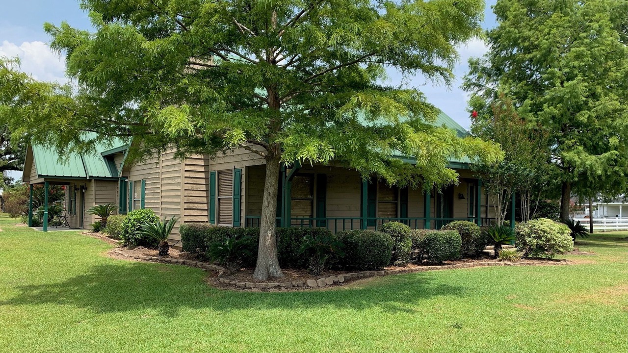 Photo of Outdoor in Sulphur