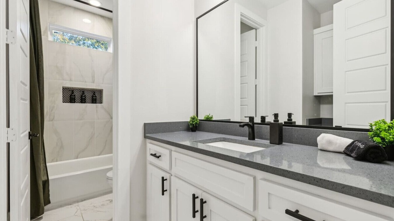 Photo of Bathroom in West Dallas