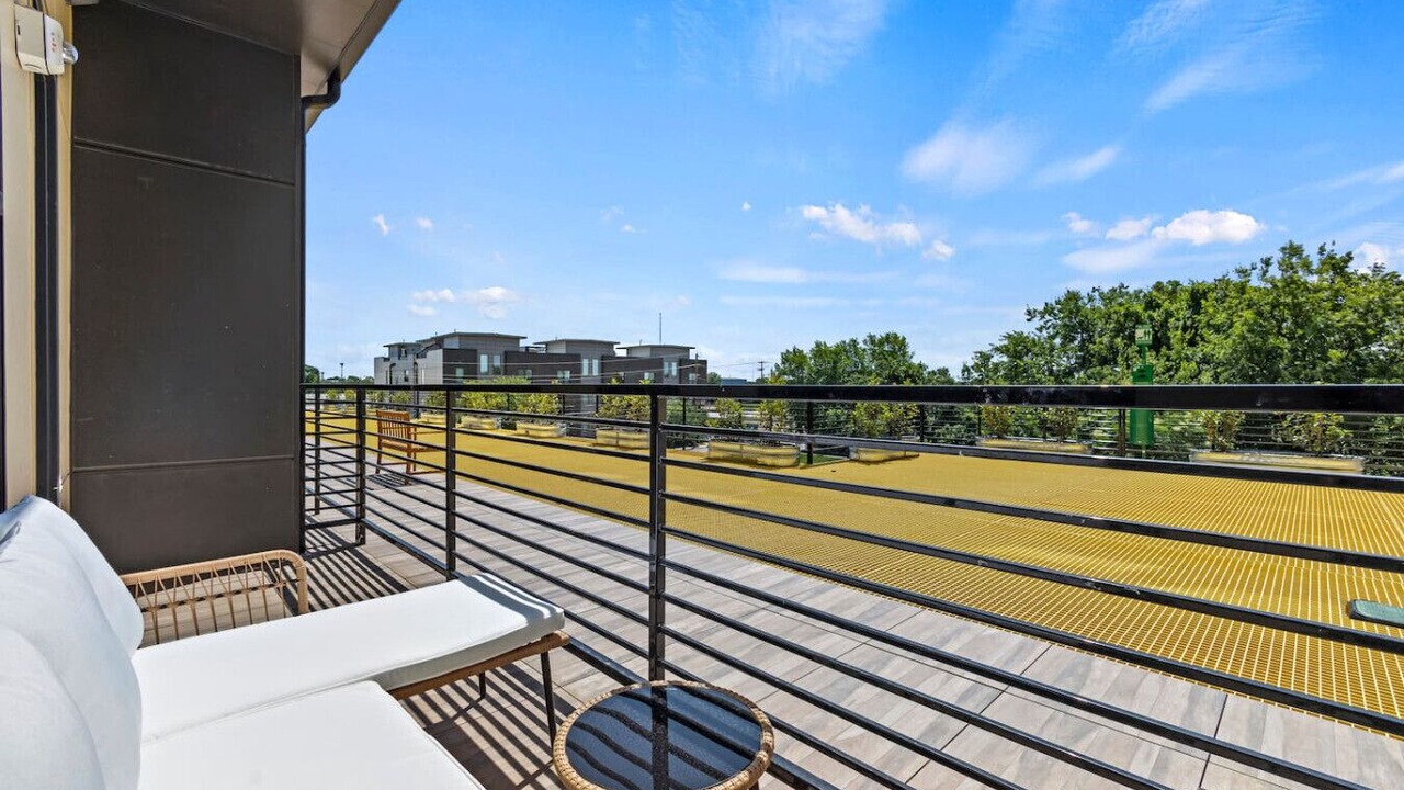 Photo of Patio Balcony in Cedars