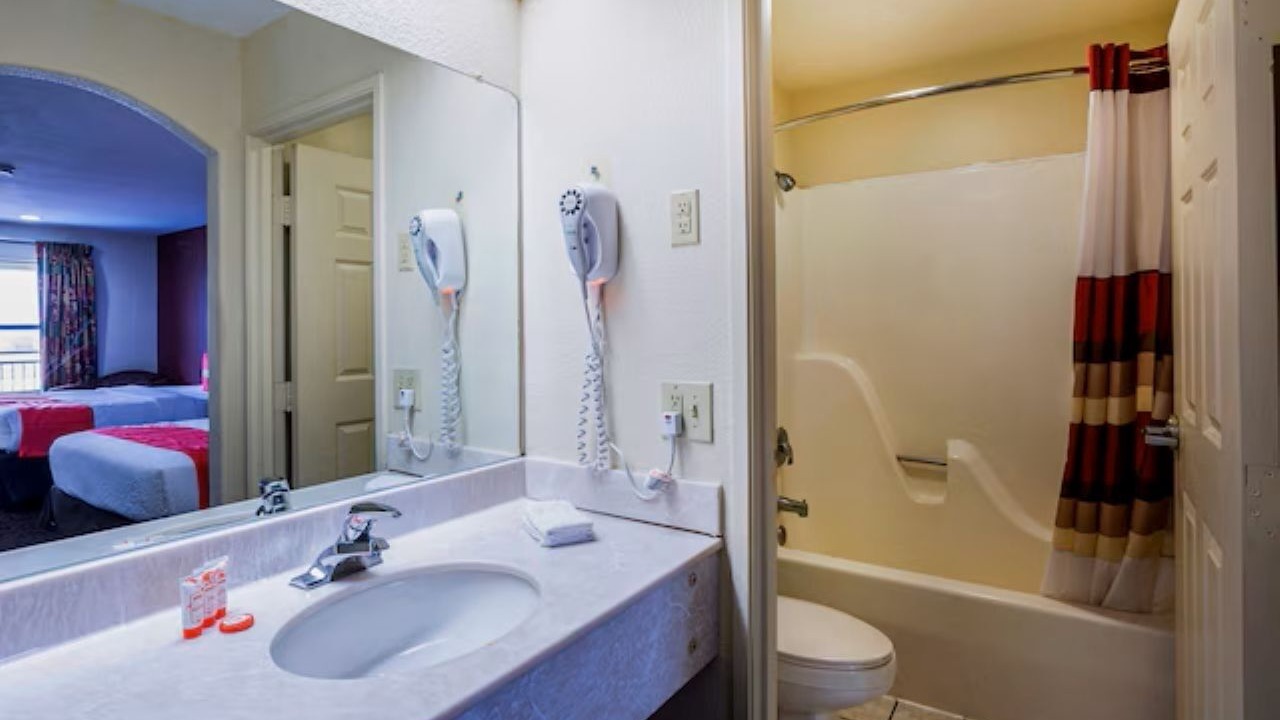 Photo of Bathroom in Port Allen