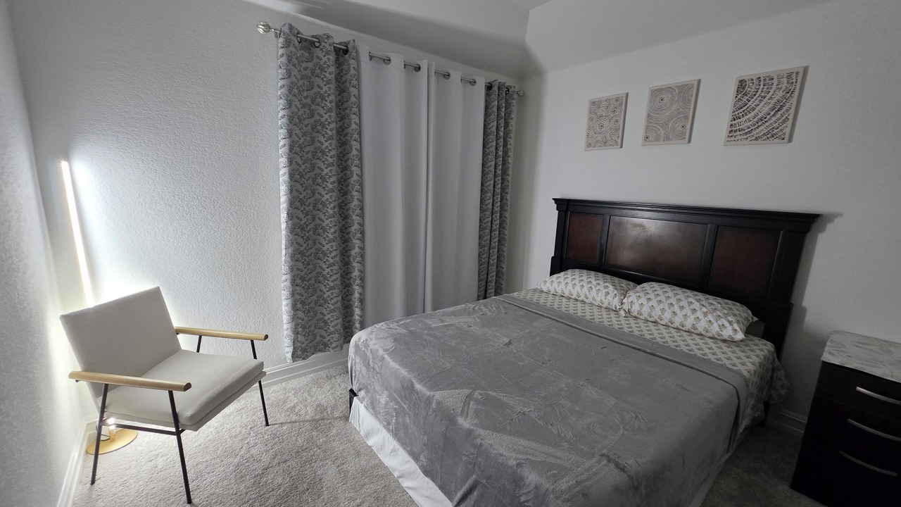 Photo of Bedroom in Haslet