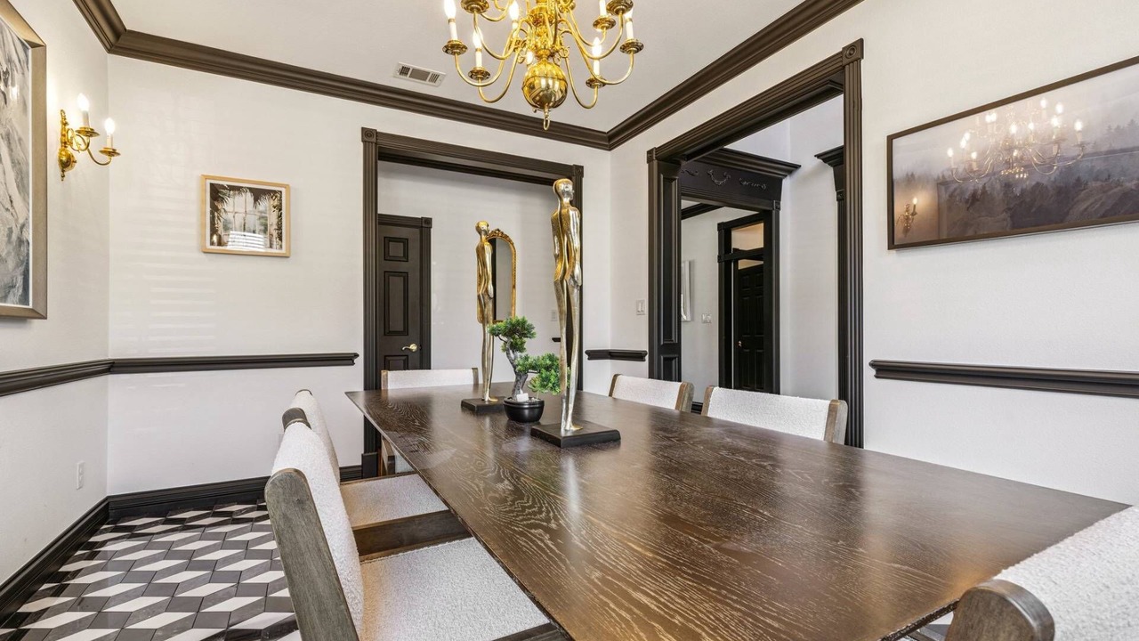 Photo of Livingroom in Round Rock Original Plat