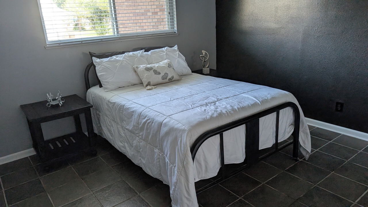 Photo of Bedroom in Orange