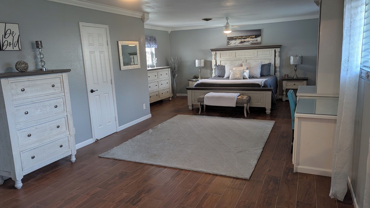 Photo of Bedroom in Orange