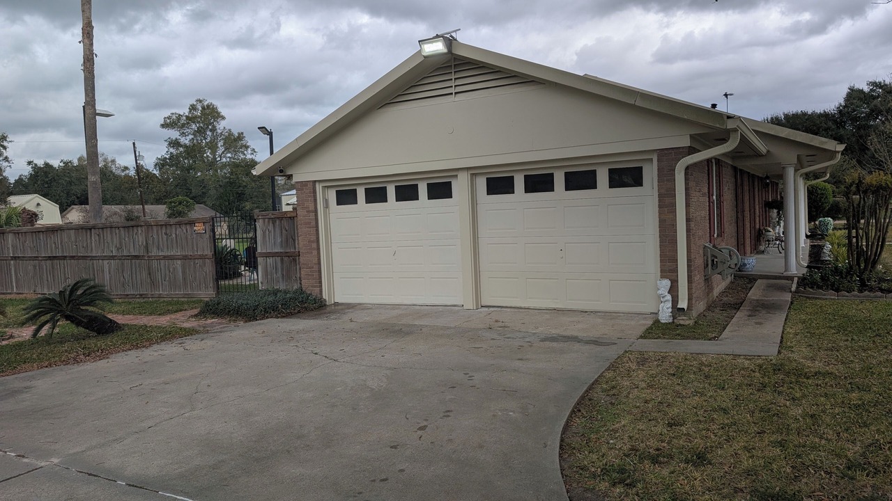 Photo of Outdoor in Orange
