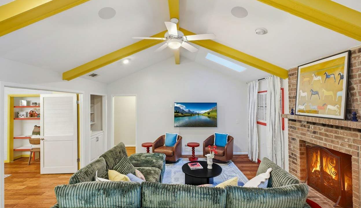 Photo of Livingroom in Woodlands of Camino Real