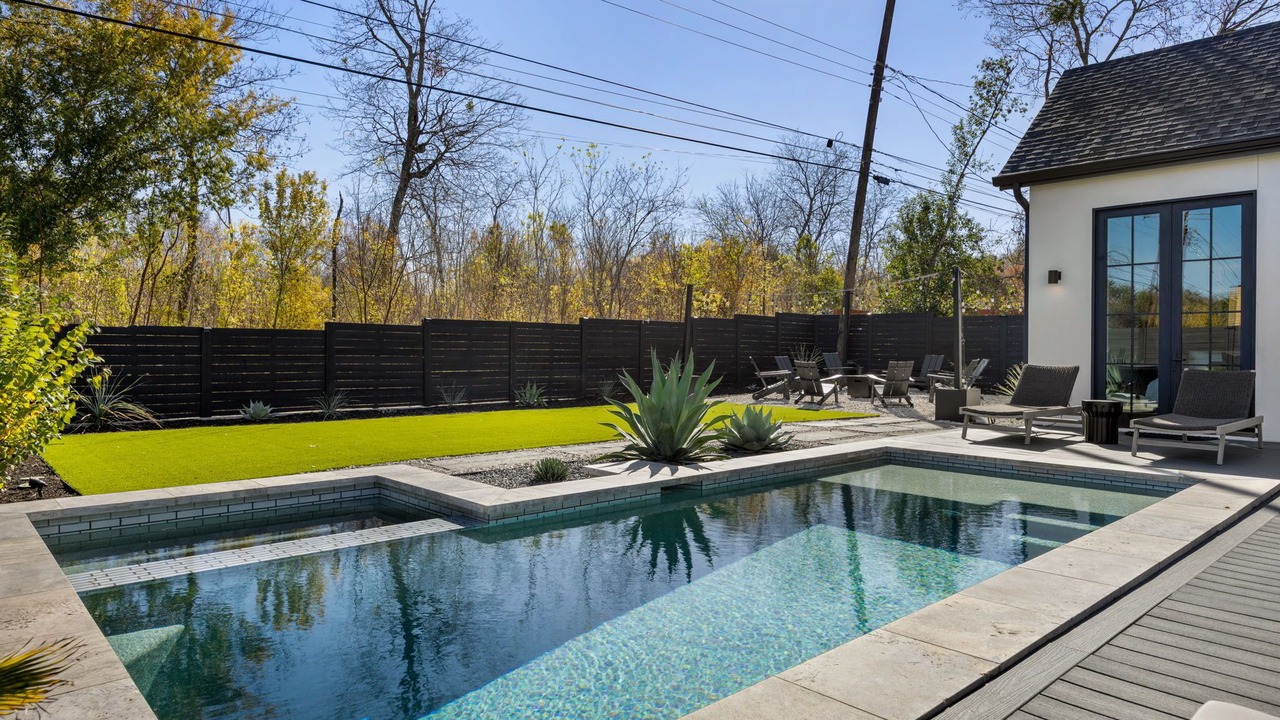 Photo of Outdoor in Greater South River City