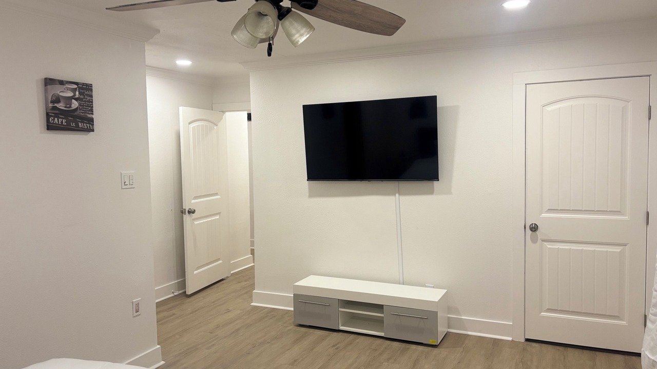 Photo of Bedroom in Orange