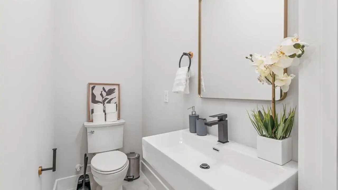 Photo of Bathroom in West Dallas