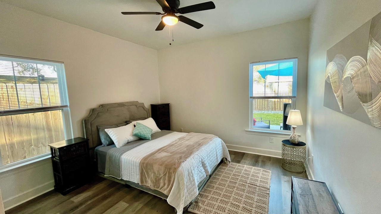 Photo of Bedroom in Mid City South