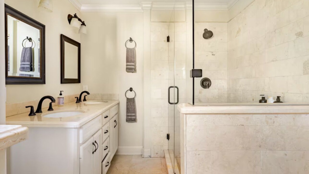 Photo of Bathroom in MacGregor