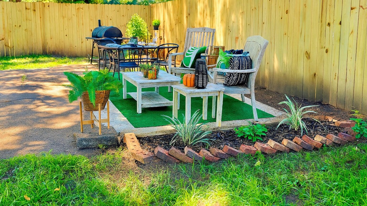 Photo of Outdoor in Alexandria