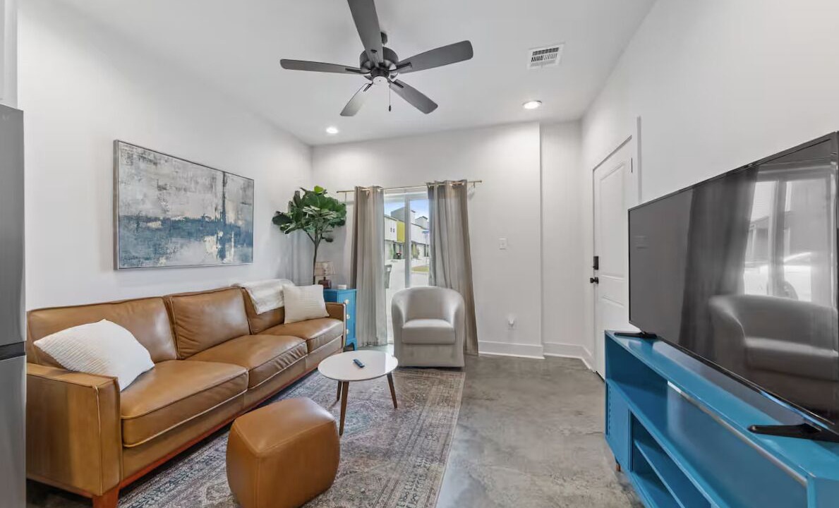 Photo of Livingroom in Lafayette