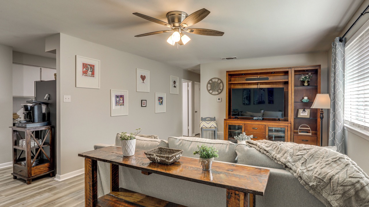 Photo of Livingroom in Highlands - Perkins