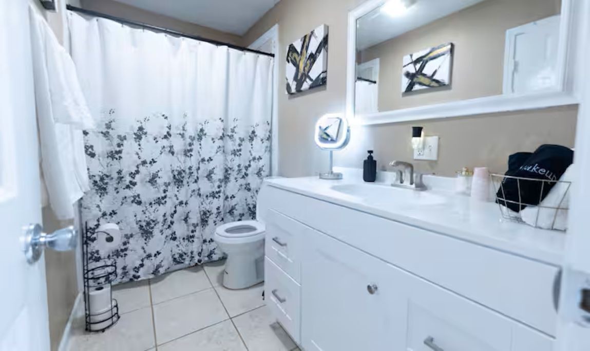 Photo of Bathroom in Lower Ninth Ward