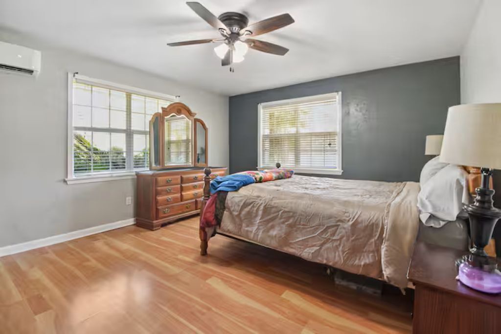 Photo of Bedroom in Buras-Triumph