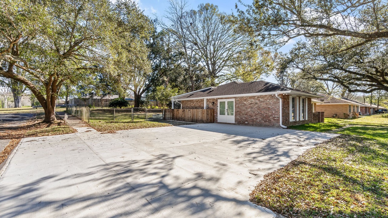 Photo of Outdoor in Highlands - Perkins