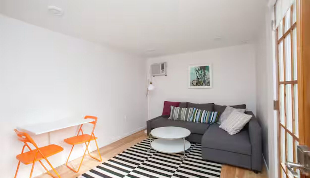 Photo of Livingroom in Carrollton