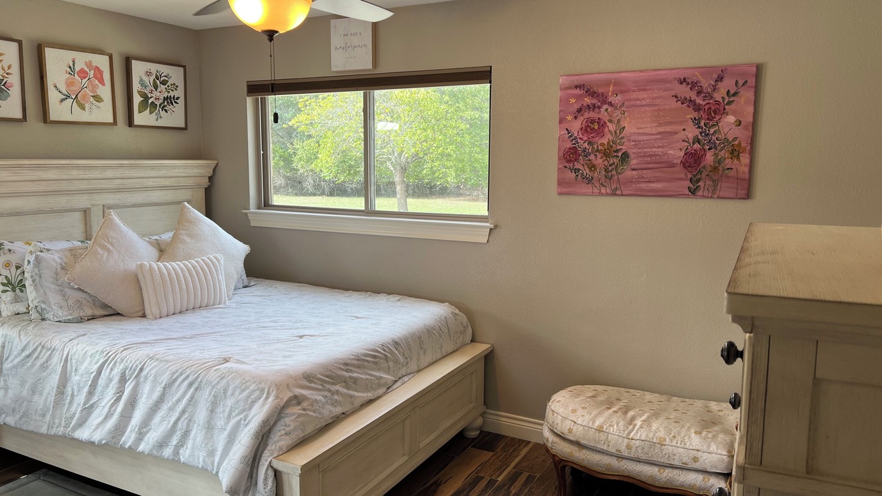 Photo of Bedroom in Kerrville