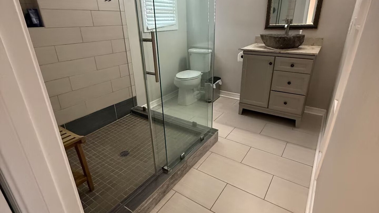 Photo of Bathroom in Broadmoor