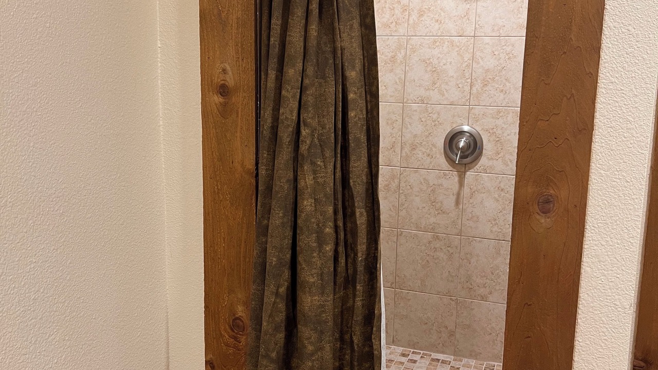 Photo of Bathroom in Handley