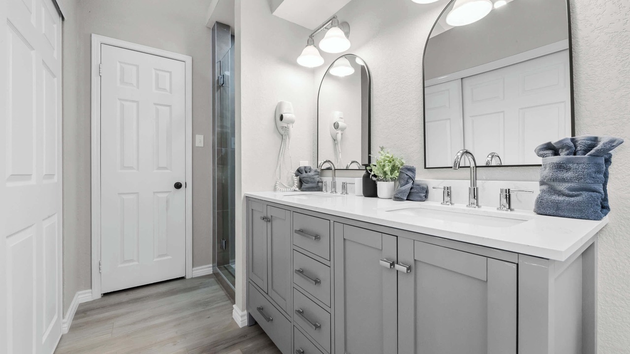 Photo of Bathroom in DeSoto