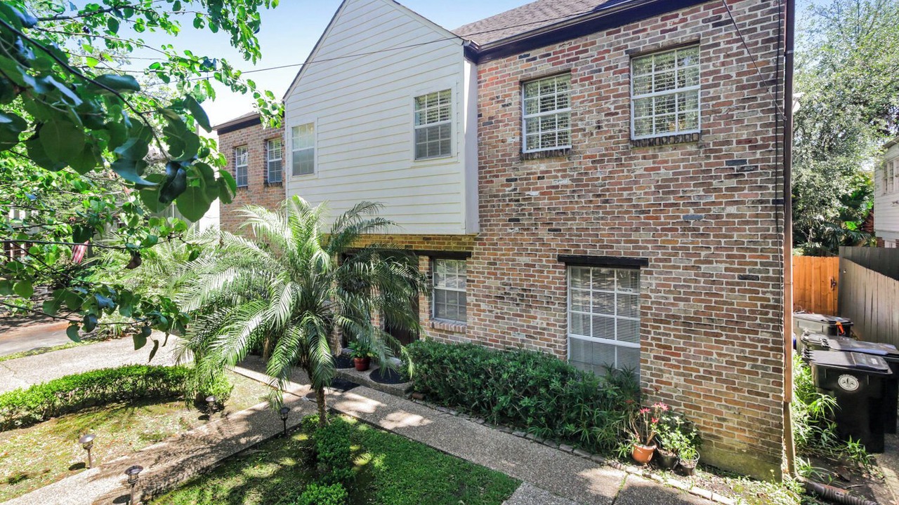 Photo of Outdoor in Central Carrollton Association