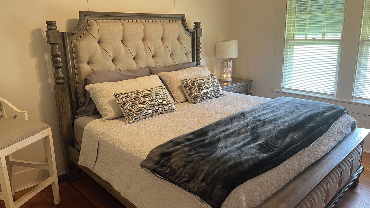 Photo of Bedroom in Fairbanks