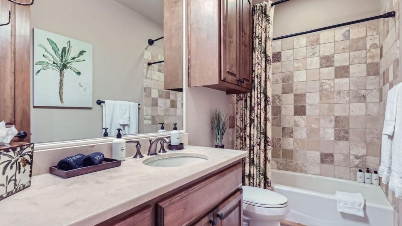 Photo of Bathroom in Lakeway