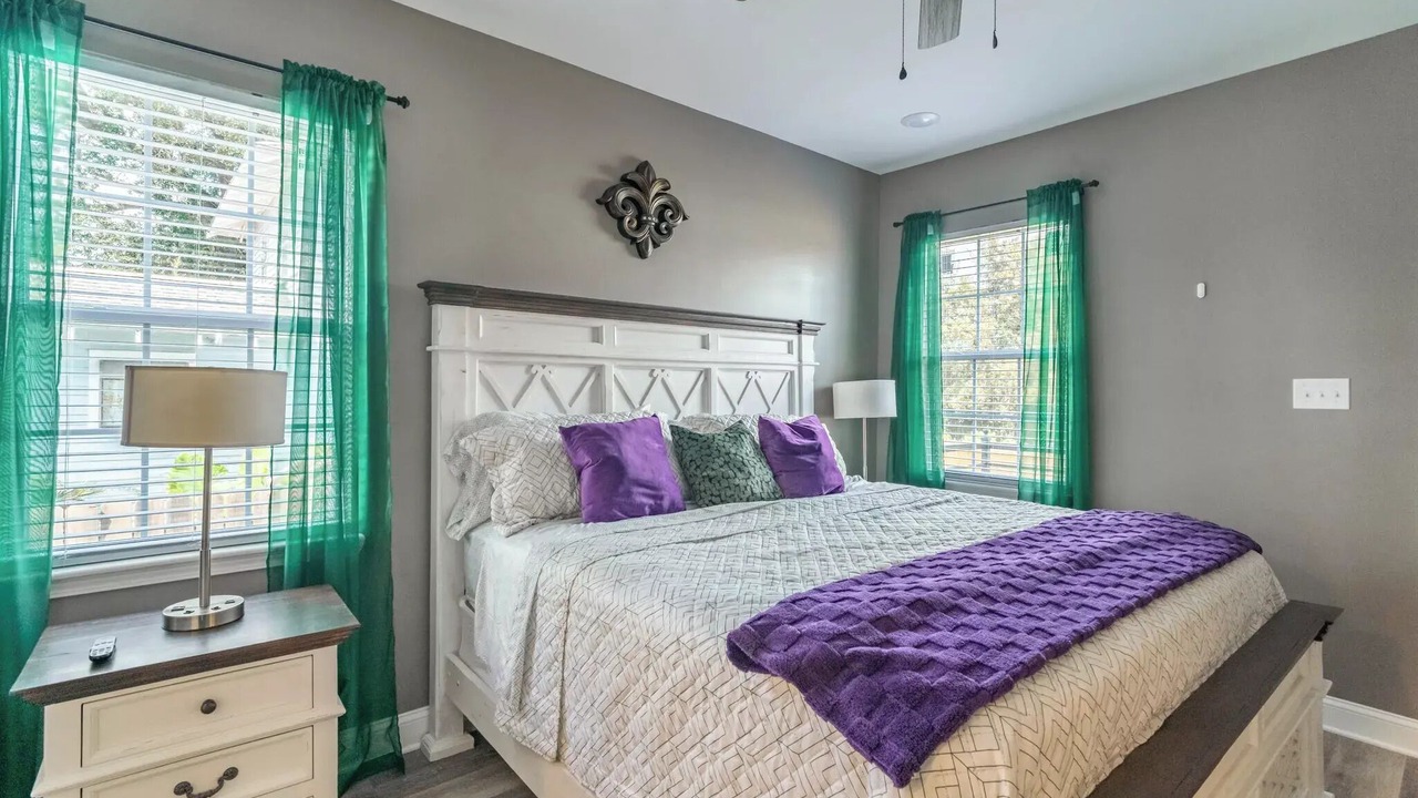 Photo of Bedroom in Holy Cross District