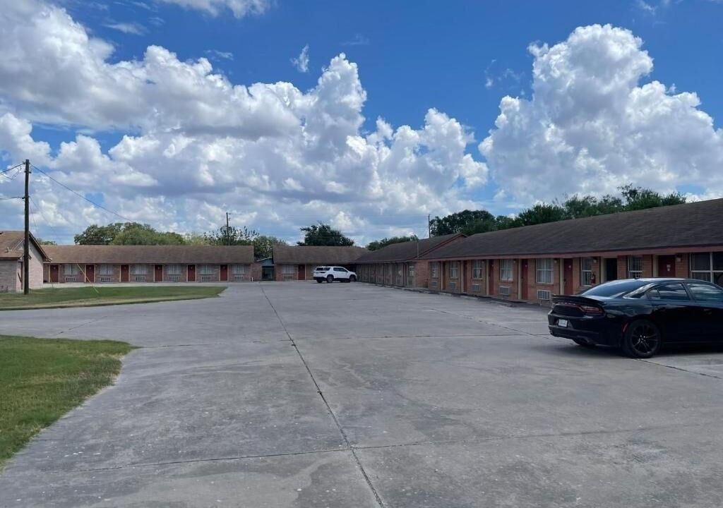 Photo of Outdoor in Mathis