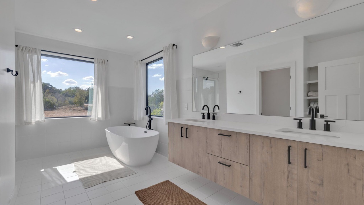 Photo of Bathroom in Lick Creek Ranch