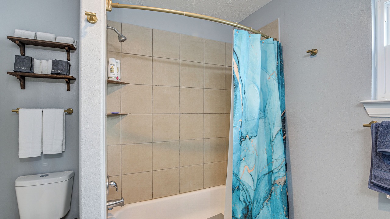 Photo of Bathroom in Hitchcock