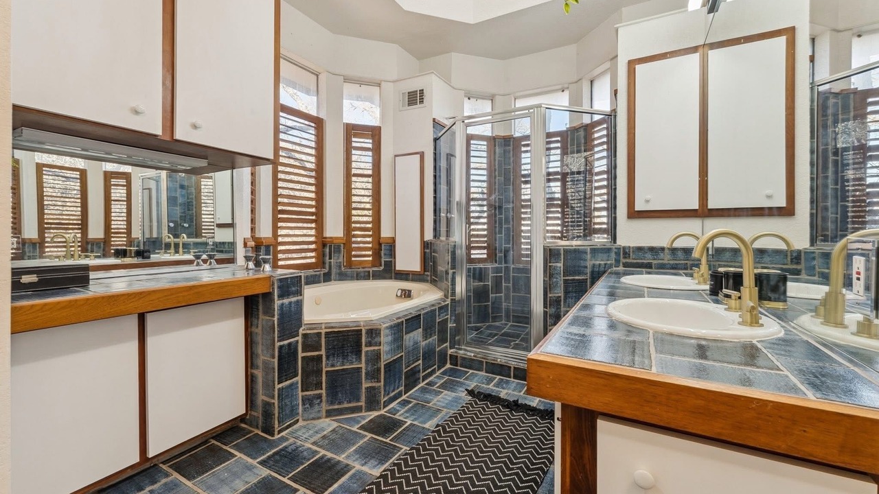 Photo of Bathroom in Joshua