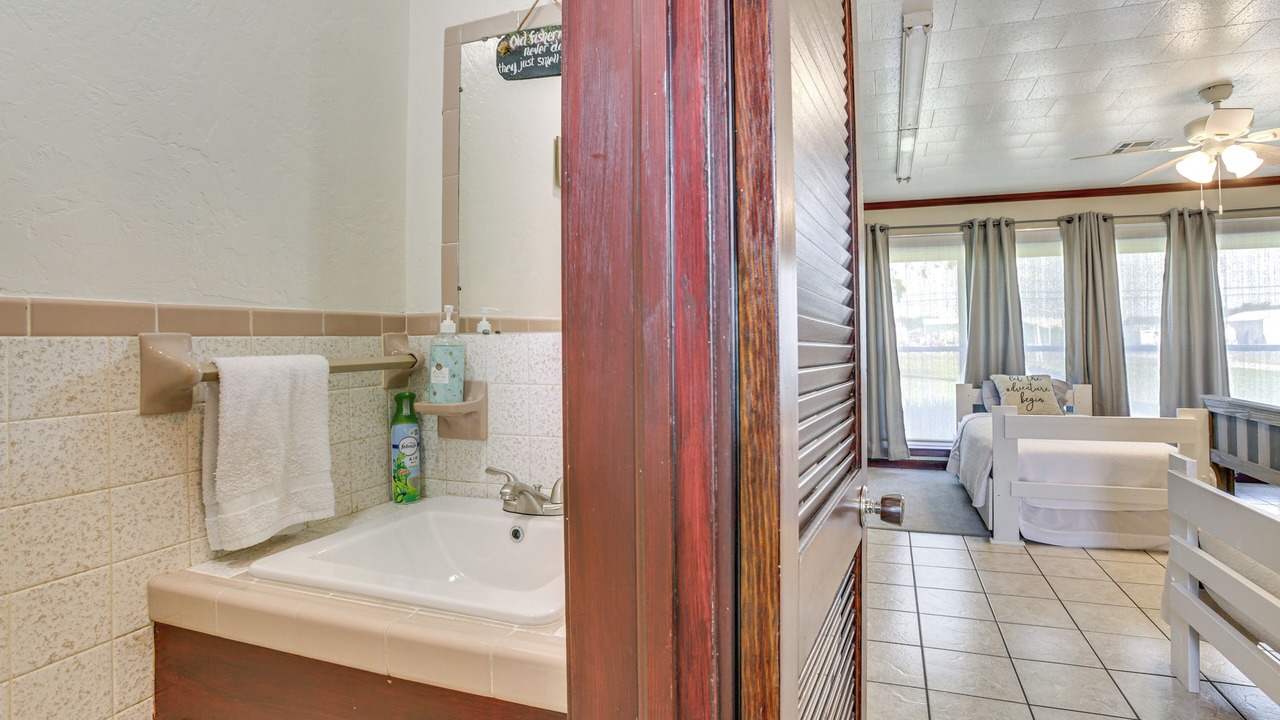 Photo of Bathroom in Chauvin