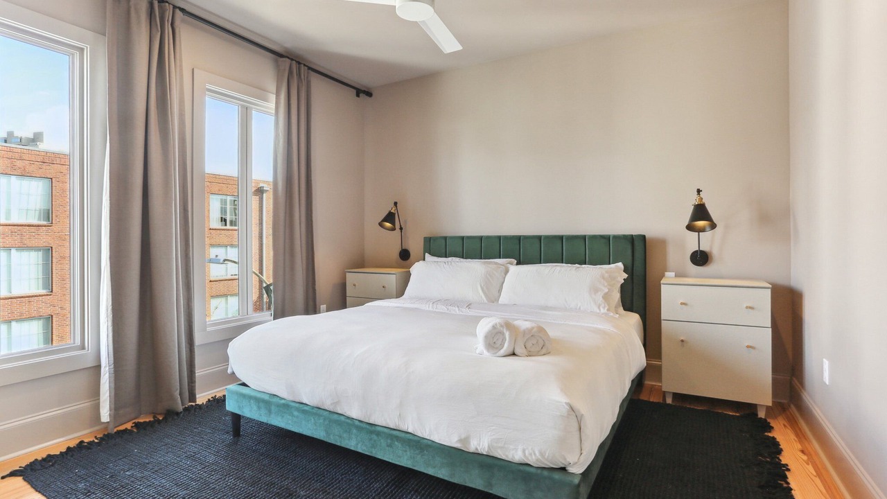 Photo of Bedroom in Arts/Warehouse District