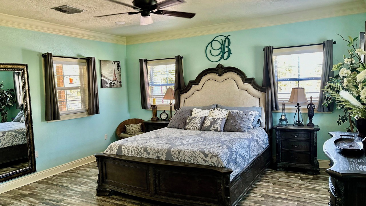 Photo of Bedroom in Mittie
