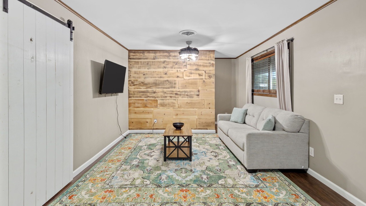 Photo of Livingroom in Westlake