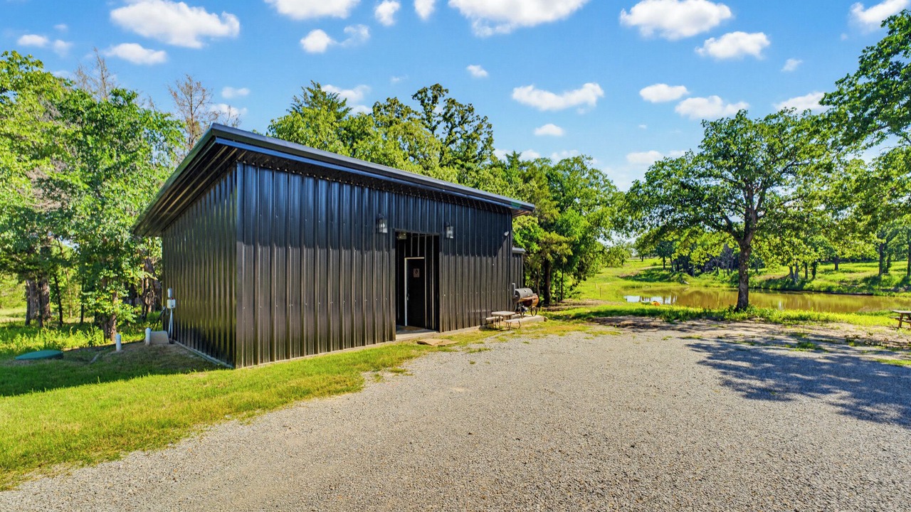 Photo of Outdoor in Alvord