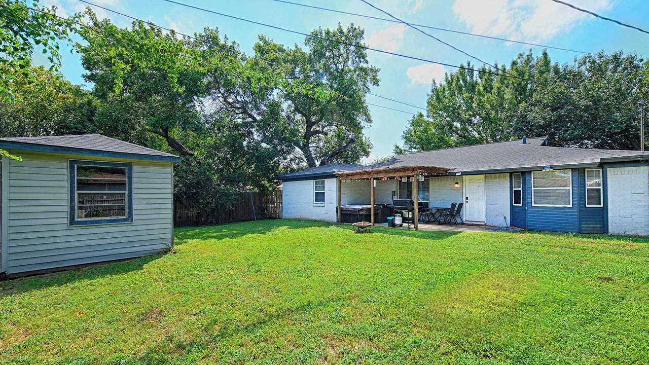 Photo of Outdoor in Burleson
