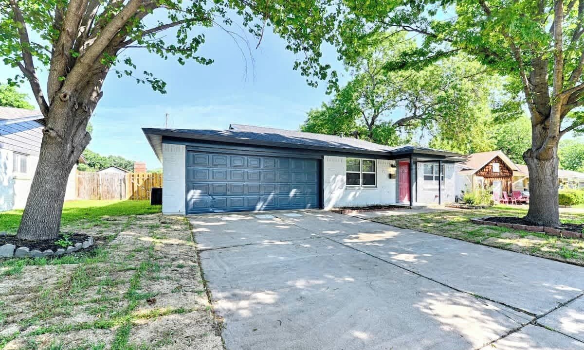Photo of Outdoor in Burleson