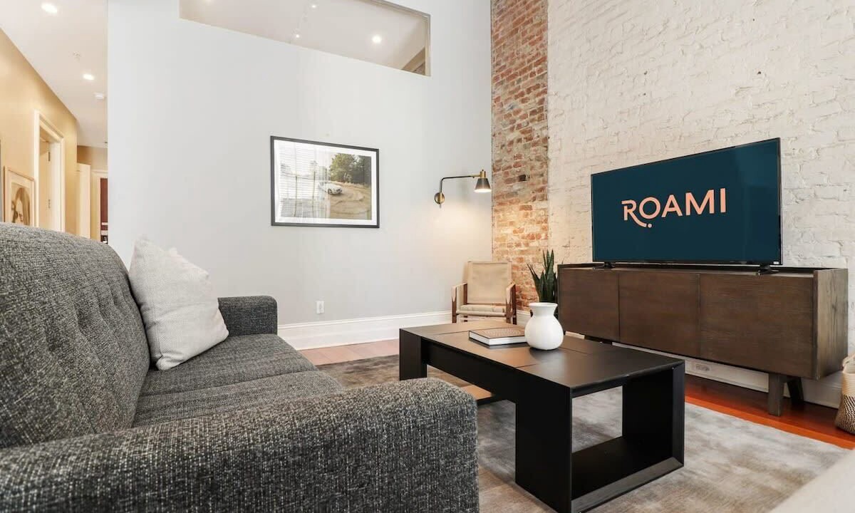 Photo of Livingroom in Central Business District