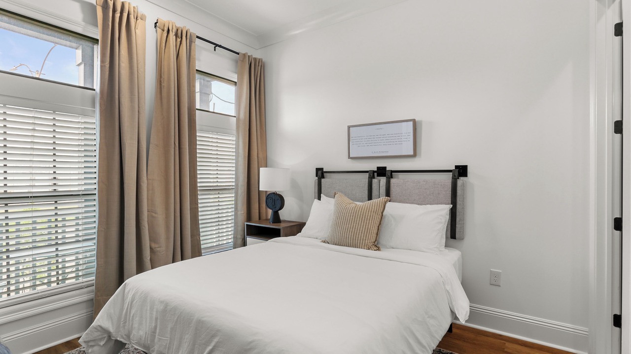 Photo of Bedroom in Desire Area