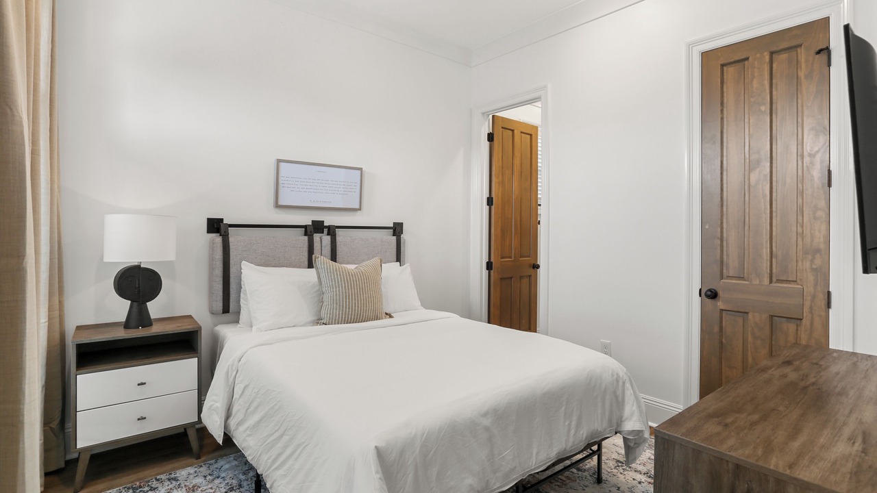 Photo of Bedroom in Desire Area