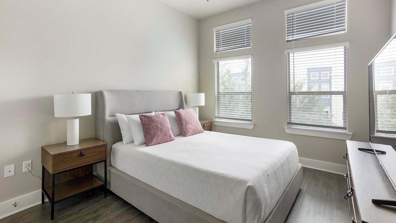Photo of Bedroom in Nassau Bay