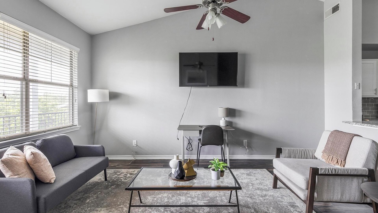 Photo of Livingroom in Fossil Creek