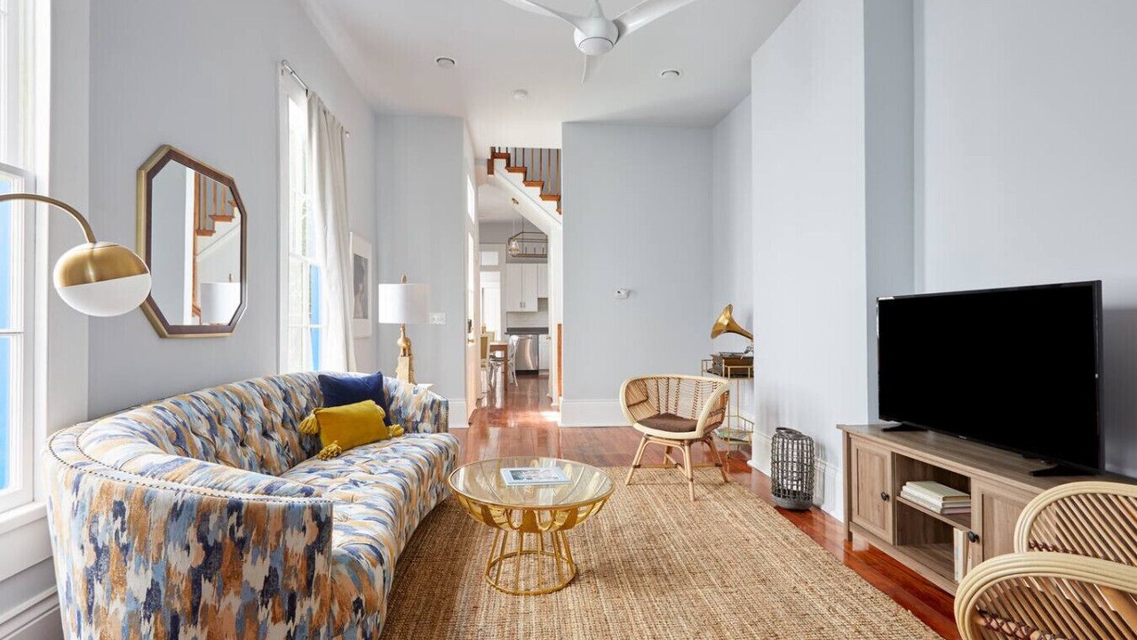 Photo of Livingroom in Uptown Historic District